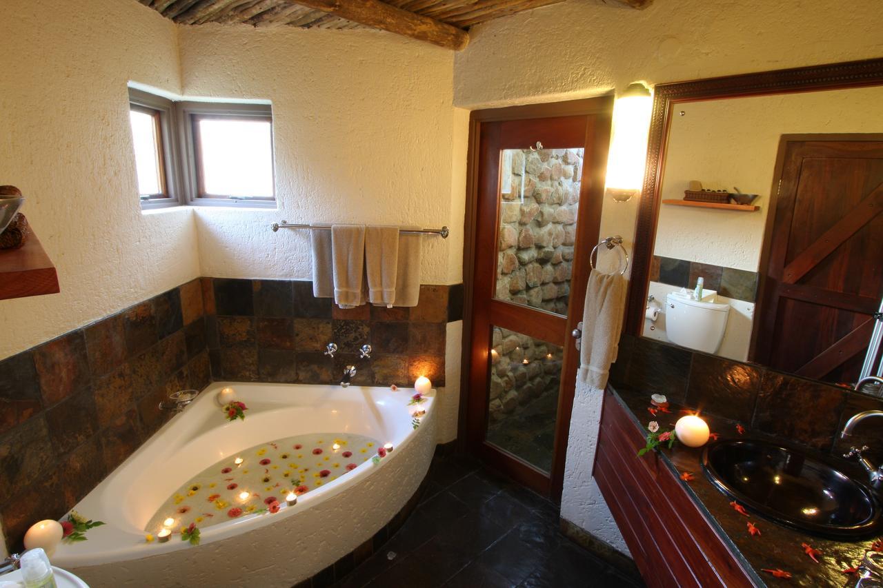 Tau Game Lodge Madikwe Game Reserve Εξωτερικό φωτογραφία