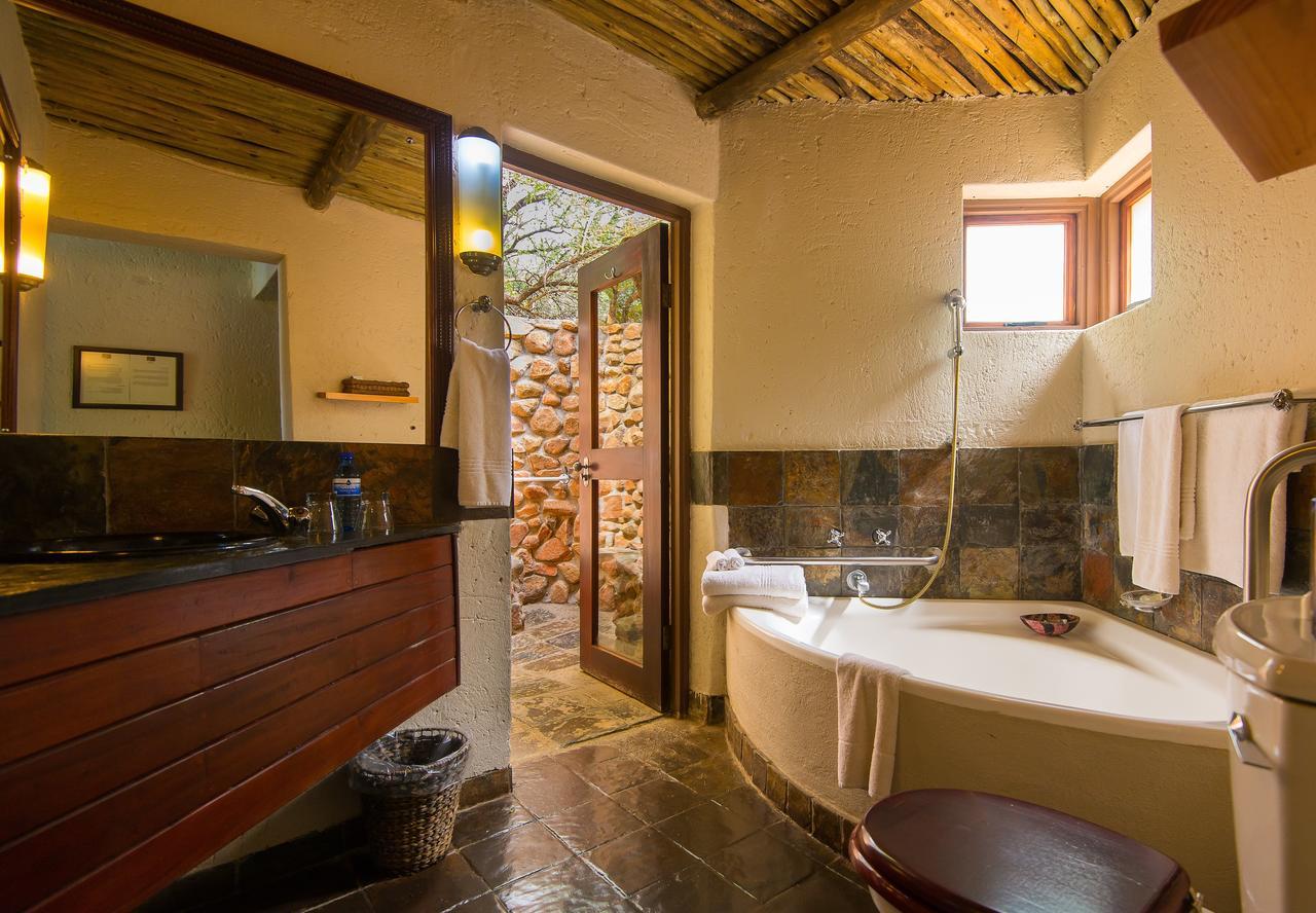 Tau Game Lodge Madikwe Game Reserve Εξωτερικό φωτογραφία