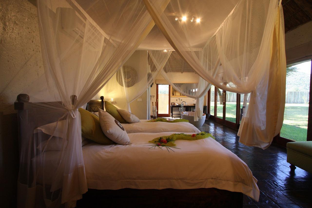 Tau Game Lodge Madikwe Game Reserve Εξωτερικό φωτογραφία